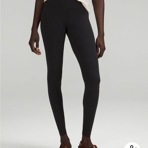 Black Lulu Lemon Align Leggings Size 2 Brand New without Tags (wrong size)